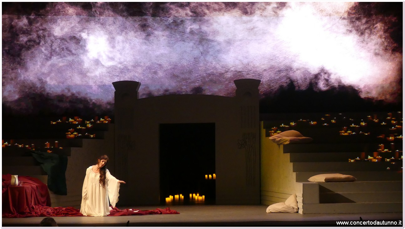 Teatro Coccia Traviata