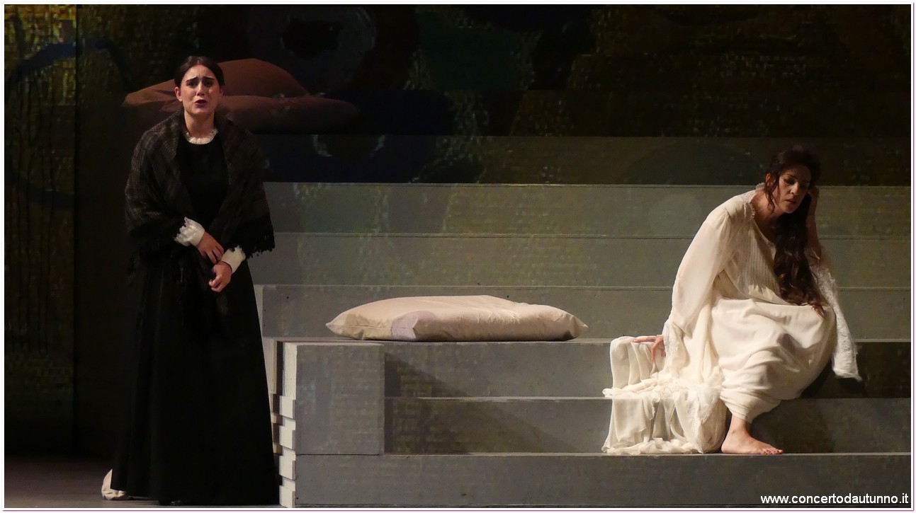 Teatro Coccia Traviata