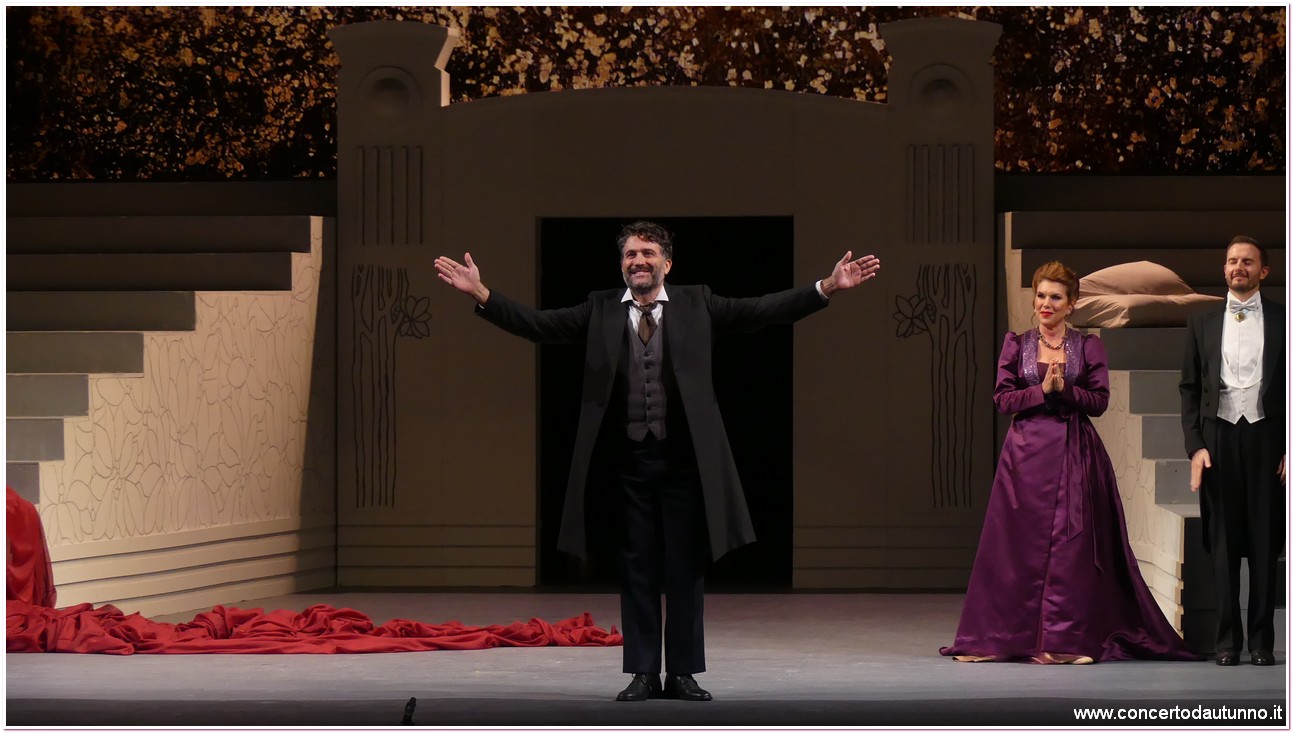 Teatro Coccia Traviata