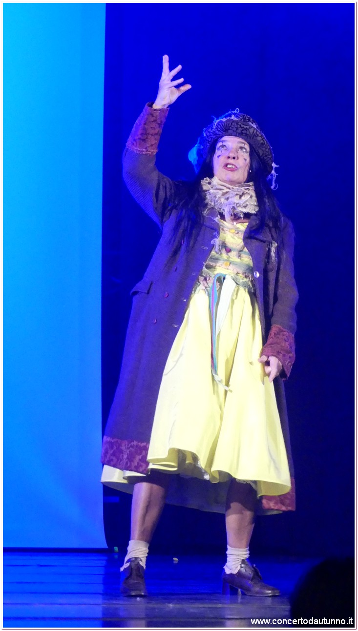 Ecoteatro Fellini Priori