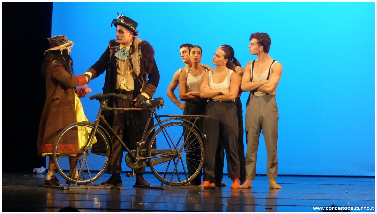 Ecoteatro Fellini Priori