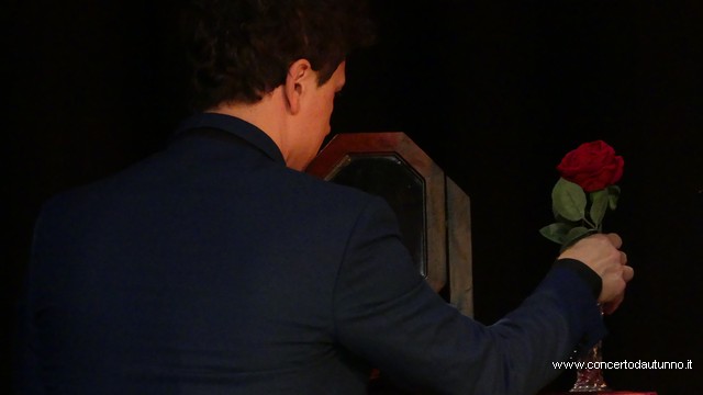 Michelangelo NARI canta AZNAVOUR