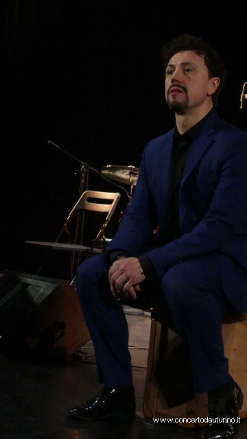 Michelangelo NARI canta AZNAVOUR