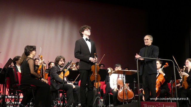 Totem Magenta Concerto Rivolta