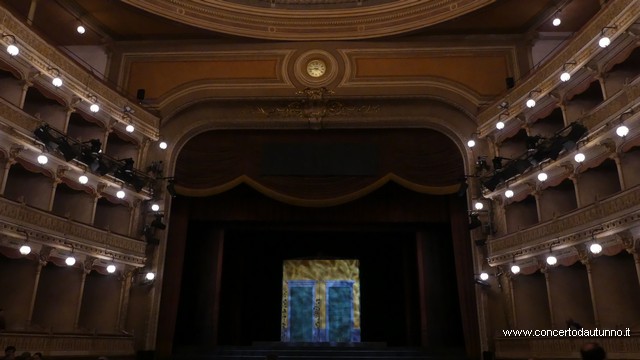 Boh�me in una stanza