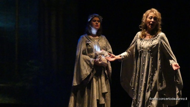 Auser Magenta Trovatore al Lirico