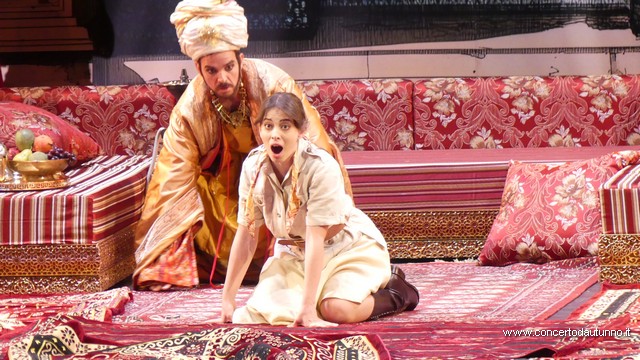 Italiana in Algeri Teatro Coccia