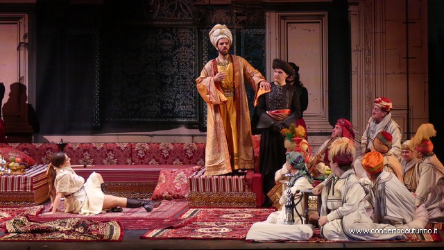 Italiana in Algeri Teatro Coccia