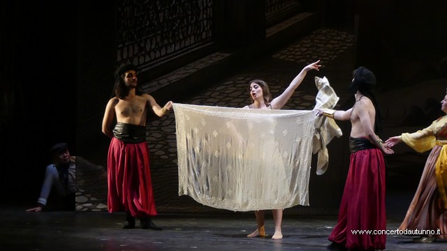 Italiana in Algeri Teatro Coccia