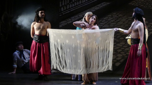 Italiana in Algeri Teatro Coccia